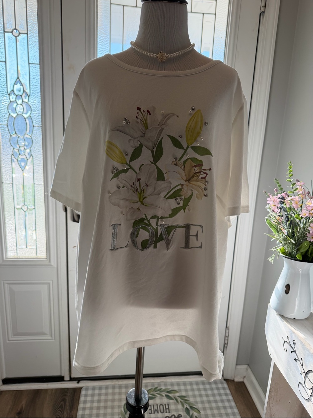 Cato White Floral "LOVE" Graphic Tee